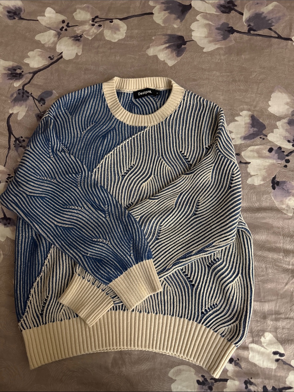 Desigual women  Blue and Cream Wave-Pattern Crewneck Sweater